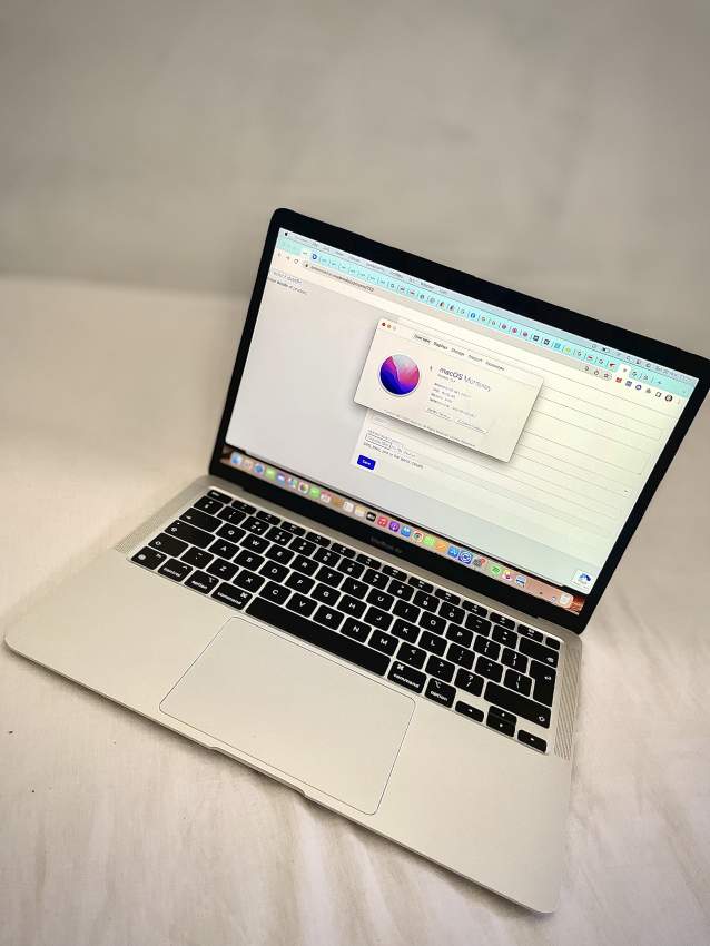 MacBook Air on Aster Vender