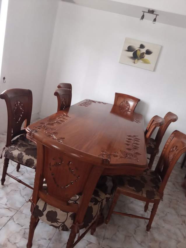 Table and chairs - 2 - Others  on Aster Vender