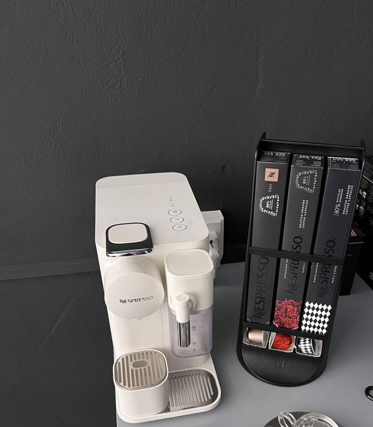 Lattissima One Nespresso Machine with acccessories - 1 - Kitchen appliances  on Aster Vender