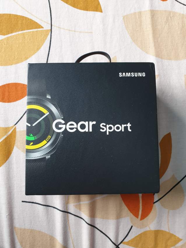 Samsung gear sport smartwatch - 0 - Other phone accessories  on Aster Vender