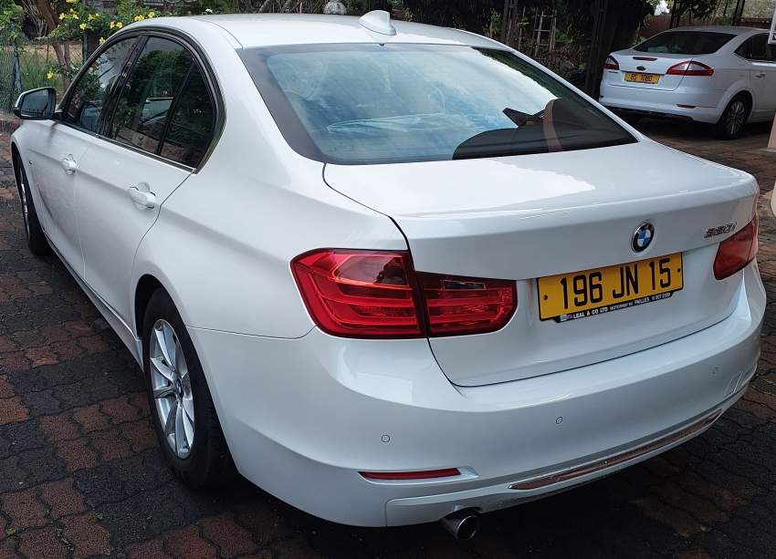 BMW 320i - 1 - Luxury Cars  on Aster Vender