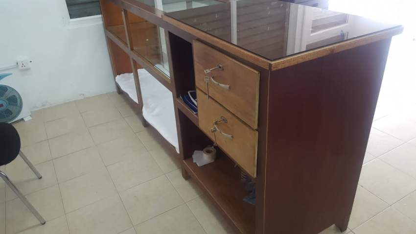 Etageres/Meubles  de Magasin - 1 - Others  on Aster Vender