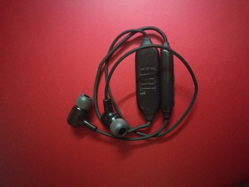 JBL bluetooth earphone - 0 - Others  on Aster Vender