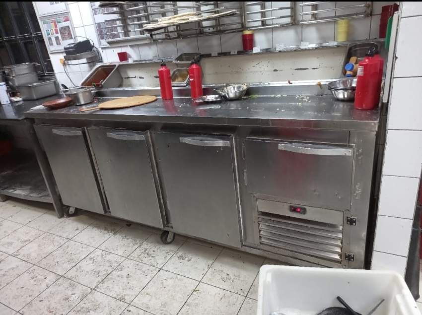 Makeline 2.4m - 0 - Others  on Aster Vender