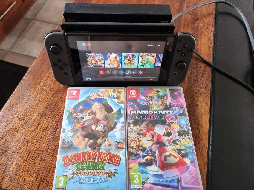 For Sale Nintendo Switch in top condition - 0 - All electronics products  on Aster Vender