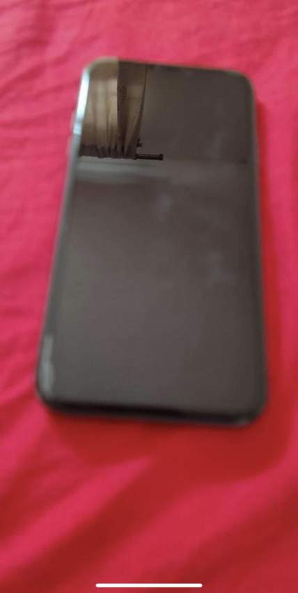 I phone 11 - 3 - iPhones  on Aster Vender