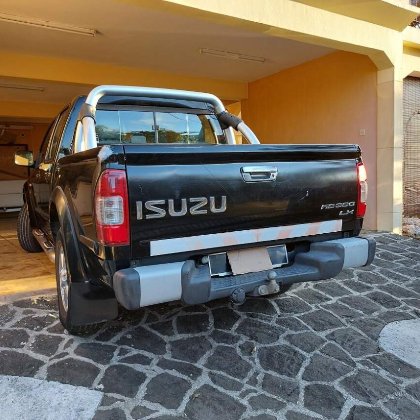 Double CAB  4x2 ISUZU has been already  sold  on Aster Vender