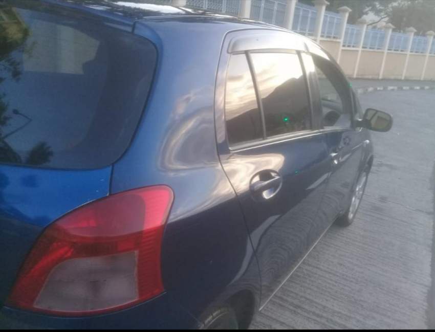 Toyota vitz 05 full options automatic 1300cc - 5 - Compact cars  on Aster Vender