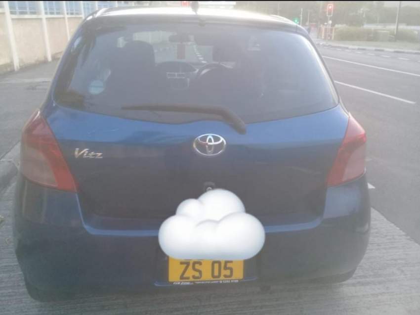 Toyota vitz 05 full options automatic 1300cc - 4 - Compact cars  on Aster Vender