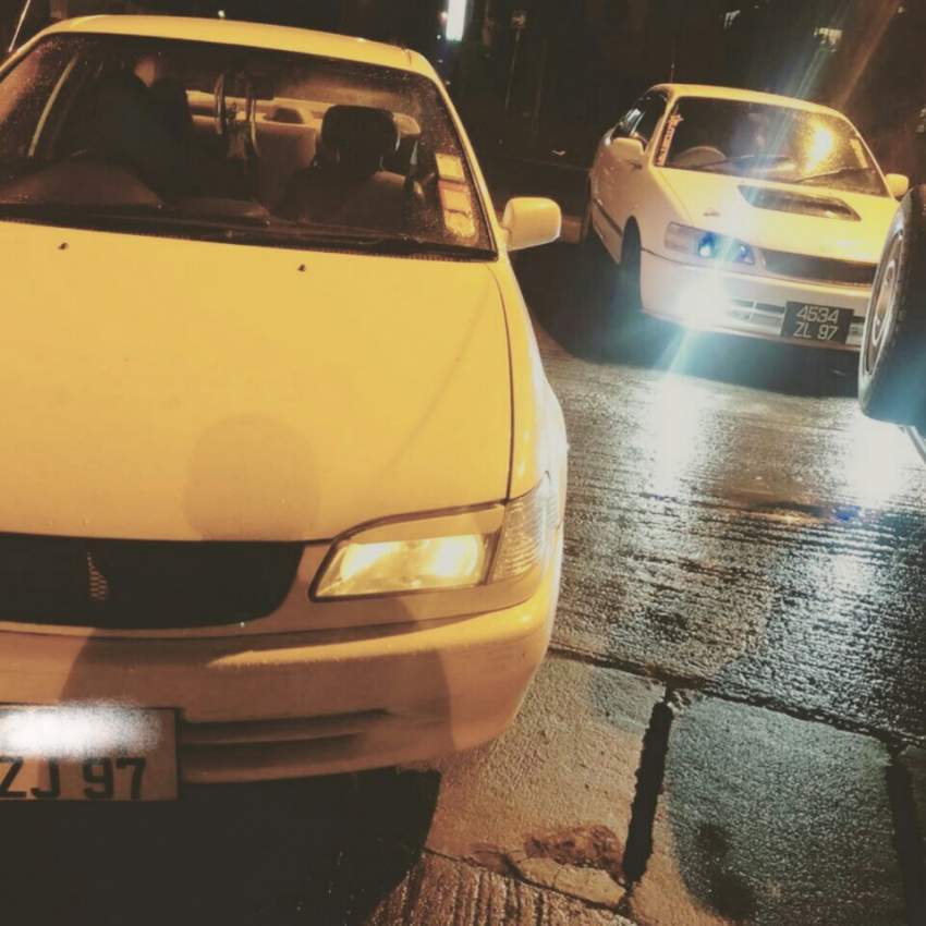 Toyota corolla 1997 - 2 - Family Cars  on Aster Vender