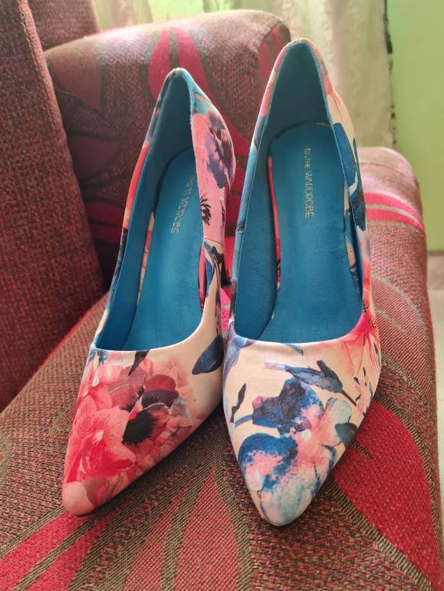 Women shoes - 1 - Women's shoes (ballet, etc)  on Aster Vender