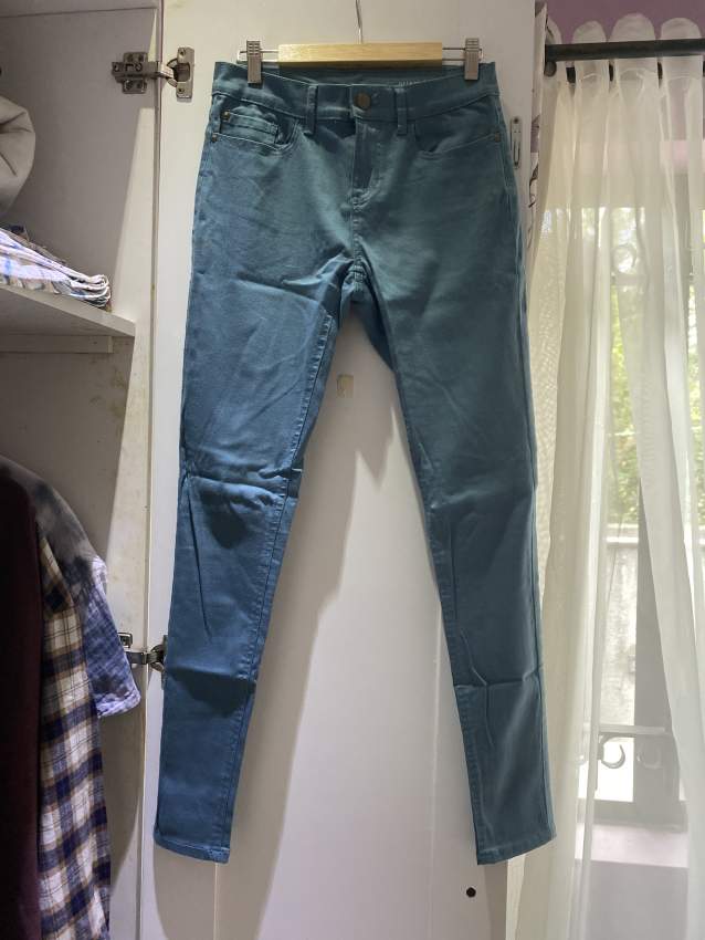 Jeans on Aster Vender