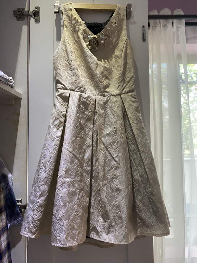 Evening dress on Aster Vender