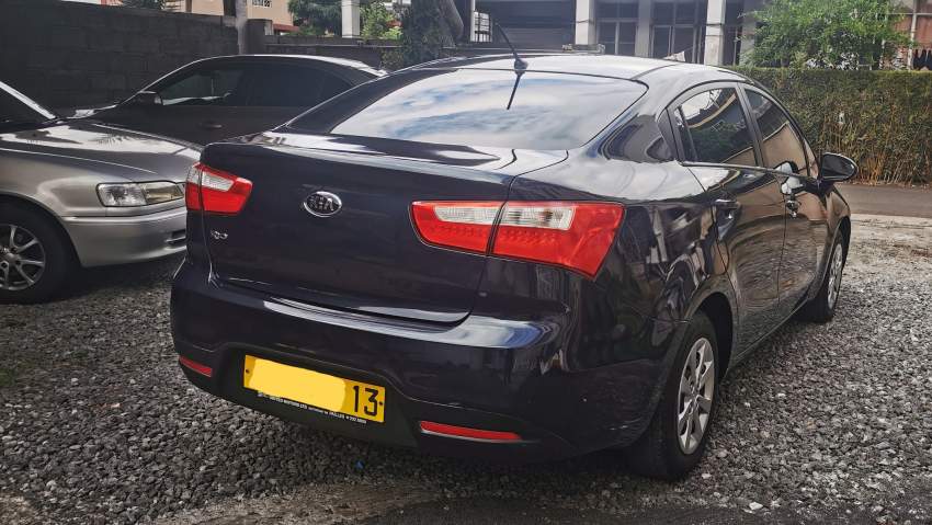 Kia Rio 2013 - 2 - Compact cars  on Aster Vender