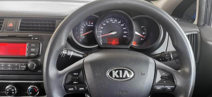 Kia Rio 2013 - 1 - Compact cars  on Aster Vender