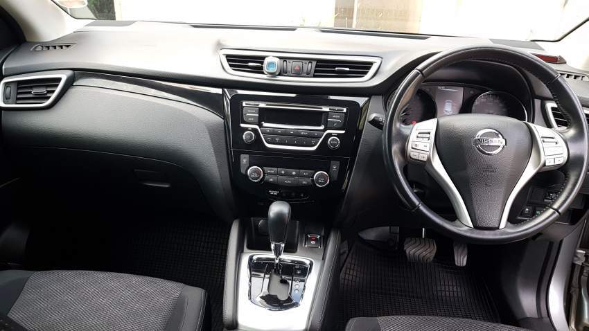 Nissan Qashqai 1.2 Acenta Turbo - 4 - SUV Cars  on Aster Vender