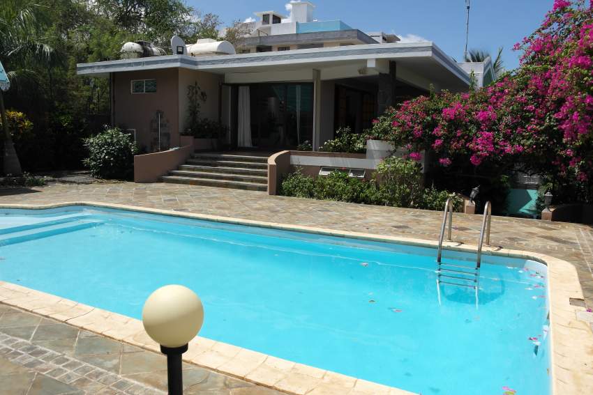 Flic en Flac location grande villa avec piscine et appartement indépen - 2 - Villas  on Aster Vender