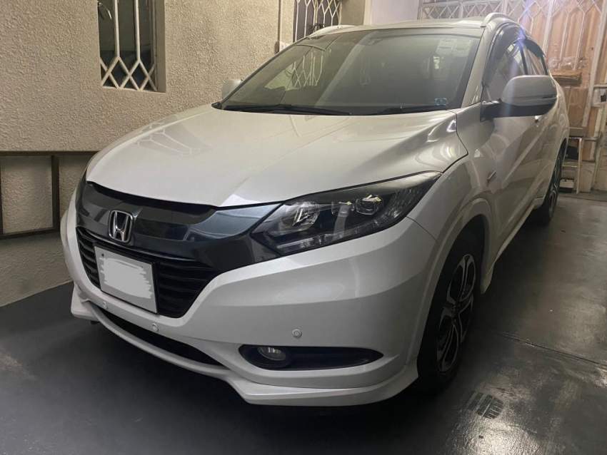 Honda Vezel Z Sensing  .For further details and price phone 57654431 - 1 - SUV Cars  on Aster Vender