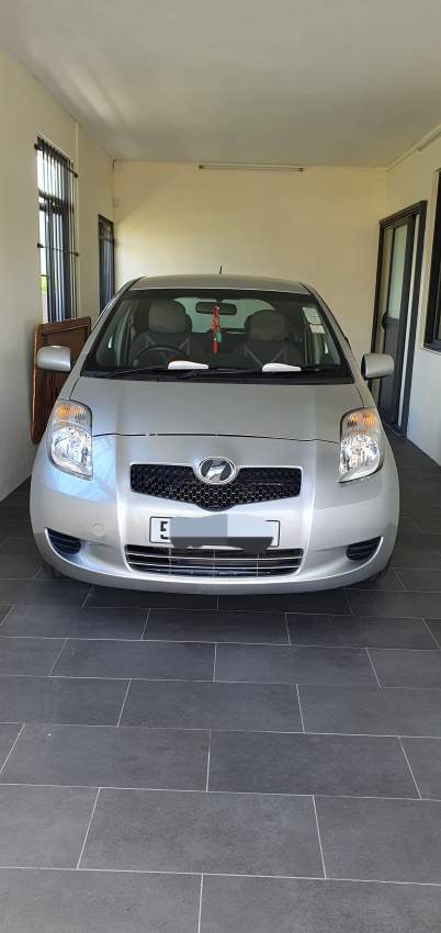 Toyota vitz 06 for sale - 1 - Compact cars  on Aster Vender