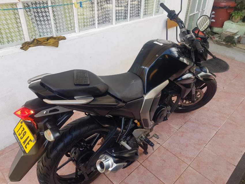 Yamaha fzn 150 injection 2.0 - 4 - Sports Bike  on Aster Vender