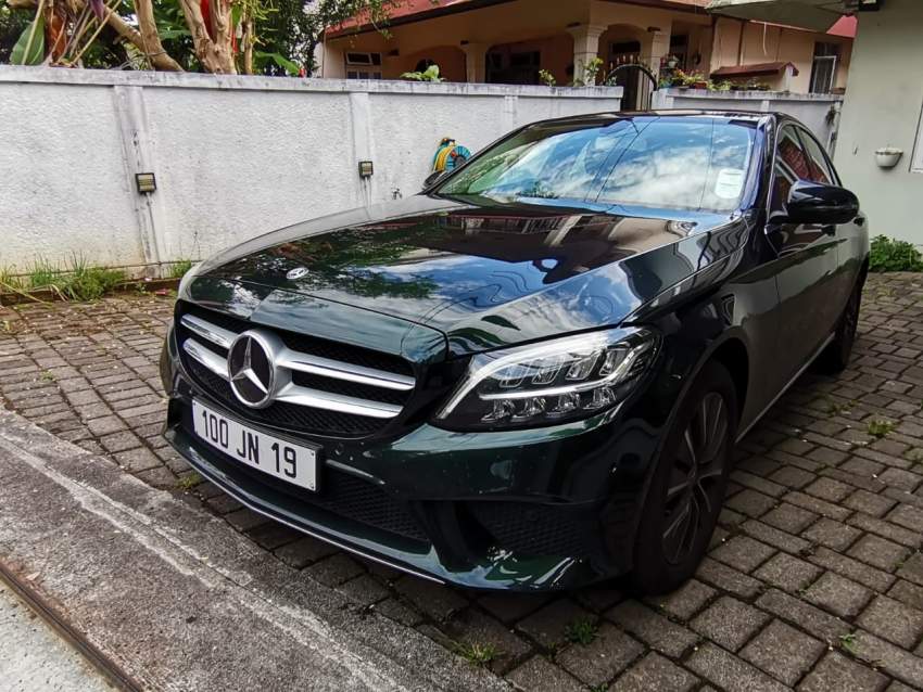 Mercedes C180 Year 2019 - 3 - Luxury Cars  on Aster Vender