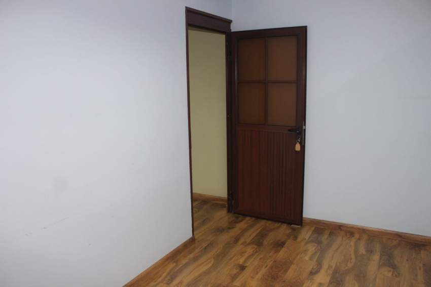 Commercial space for rent in Yadhoo Building, Quatre Bornes, 50sqmt - 4 - Commercial Space  on Aster Vender