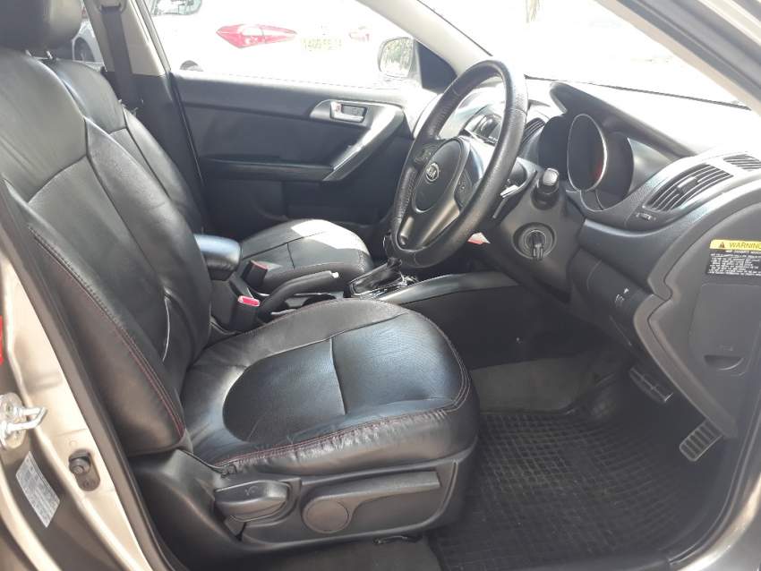 Kia Cerato 2012 - 4 - Family Cars  on Aster Vender