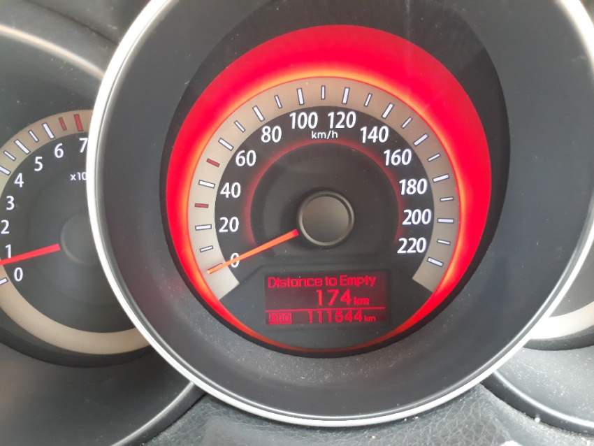 Kia Cerato 2012 - 7 - Family Cars  on Aster Vender