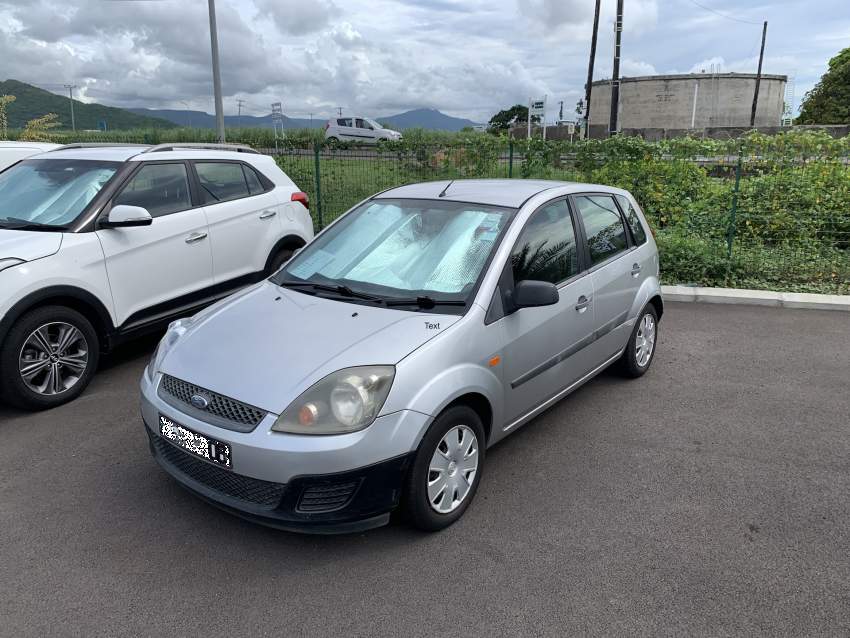 Ford Fiesta 06 on Aster Vender