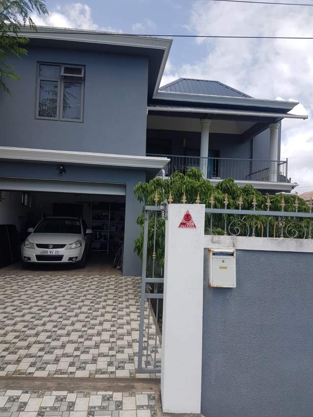 House for sale at Grand bay 20 feet rd Chemin Vingt Pied - 4 - House  on Aster Vender