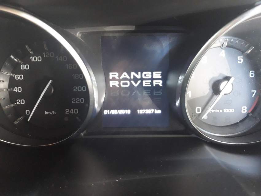 Range Rover Evoque 2013 - 7 - SUV Cars  on Aster Vender