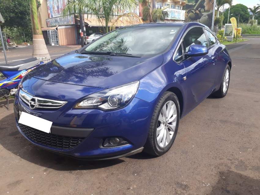 Opel Astra GTC 2Door - 0 - Compact cars  on Aster Vender