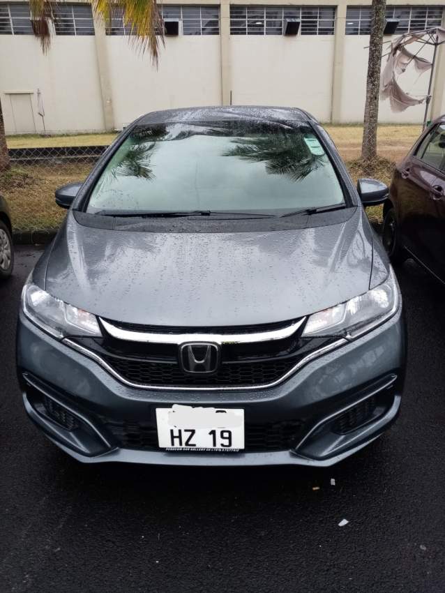 Honda fit - 0 - Compact cars  on Aster Vender