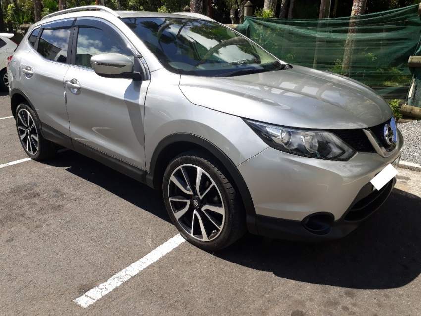 Nissan Qashqai 1461cc in mint condition - 1 - SUV Cars  on Aster Vender