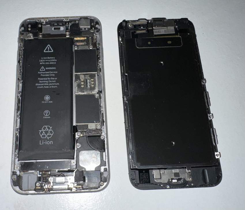 for sale as spare parts iphone 6s  on Aster Vender