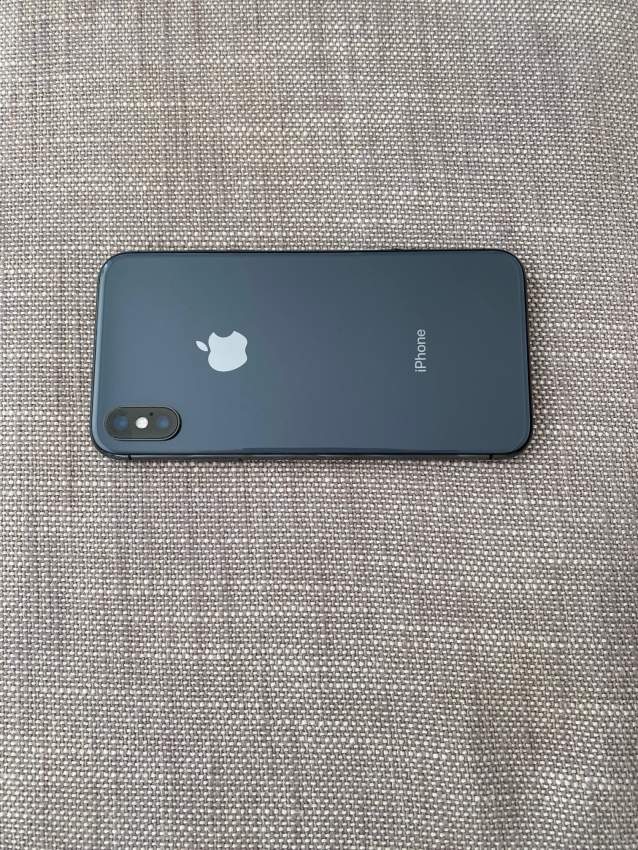 iPhone x - 5 - iPhones  on Aster Vender