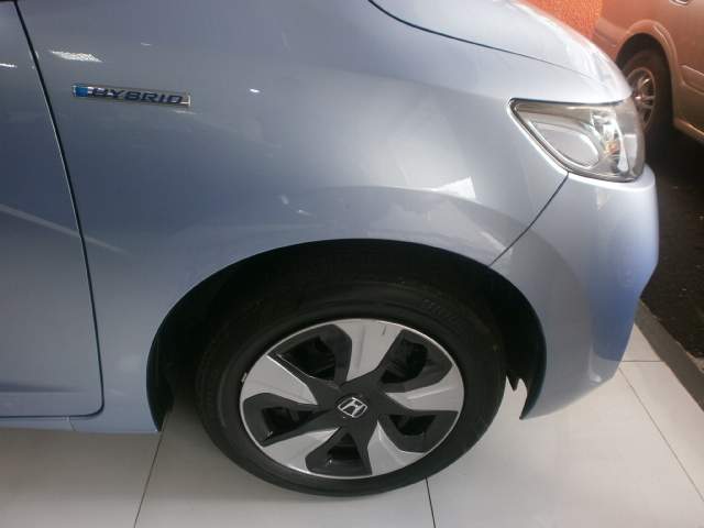 HONDA FIT  L PACKAGE YR DEC 2015   - 1 - Family Cars  on Aster Vender