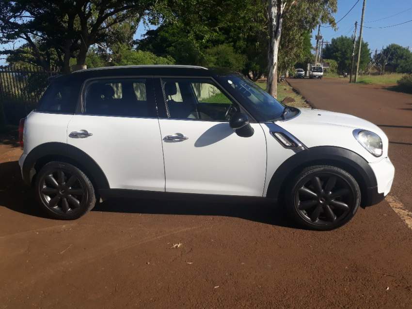 2011 Mini Countryman S Work turbo - 4 - SUV Cars  on Aster Vender