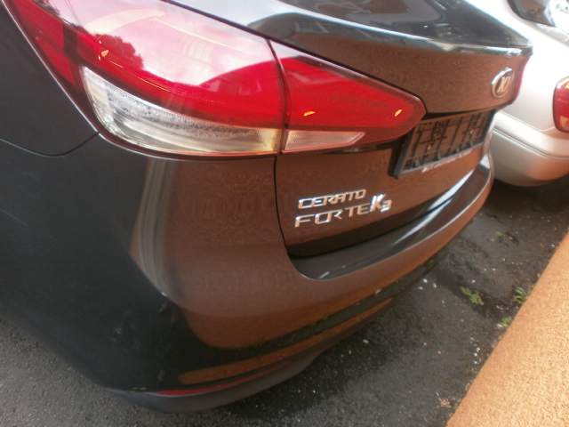 KIA CERATO FORTE K 3 - 6 - Family Cars  on Aster Vender