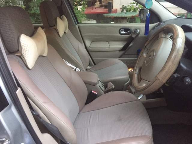 renault megane 2 - 4 - Family Cars  on Aster Vender