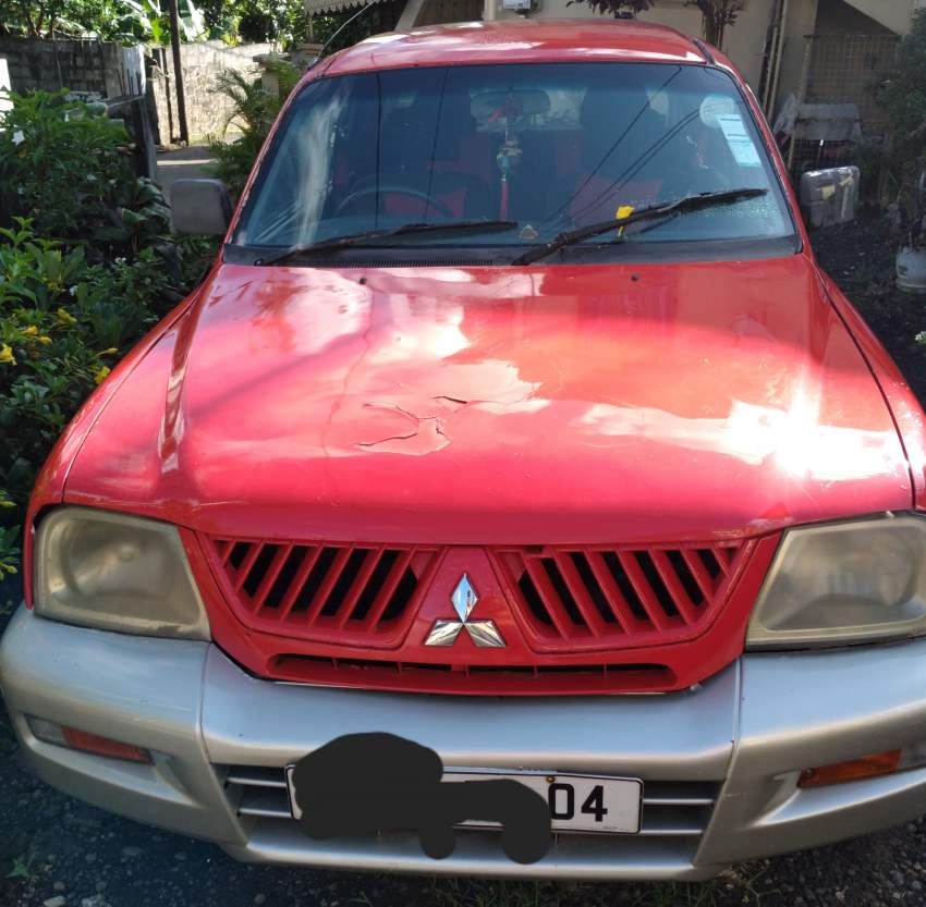 Mitsubishi 2×4 - 0 - Pickup trucks (4x4 & 4x2)  on Aster Vender