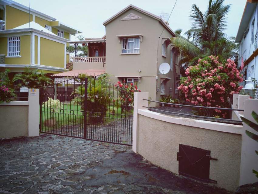 Villa for Rent (Trou aux Biches, Rs 2500/day) - 0 - Villas  on Aster Vender