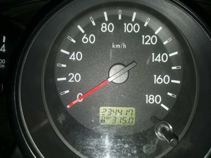 Ford Everest 2011 2.5 T - 7 - SUV Cars  on Aster Vender