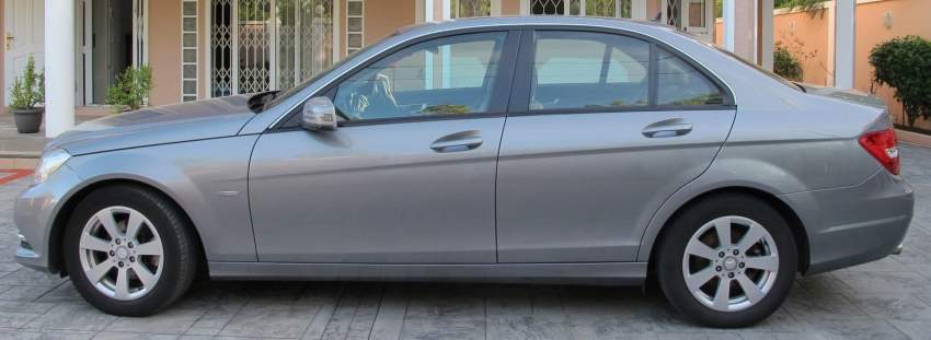 Mercedes-Benz C180 - 6 - Luxury Cars  on Aster Vender