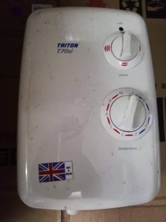 Electric water heater on Aster Vender