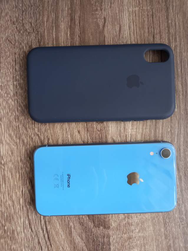 Iphone XR for sale - 1 - iPhones  on Aster Vender