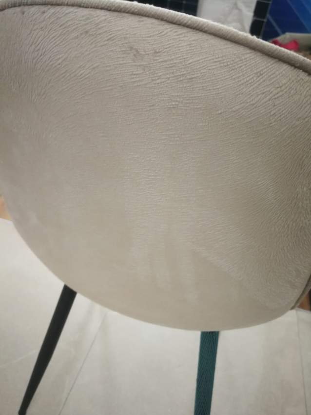 A vendre chaise - 2 - Chairs  on Aster Vender