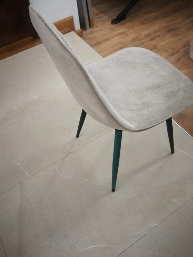 A vendre chaise - 1 - Chairs  on Aster Vender