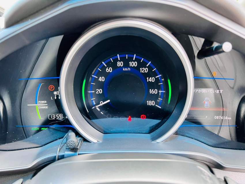 Honda Fit Hybrid (2017) - 4 - Compact cars  on Aster Vender