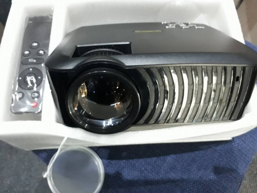 Projector for sale at Island Cell - 1 - All Informatics Products  on Aster Vender